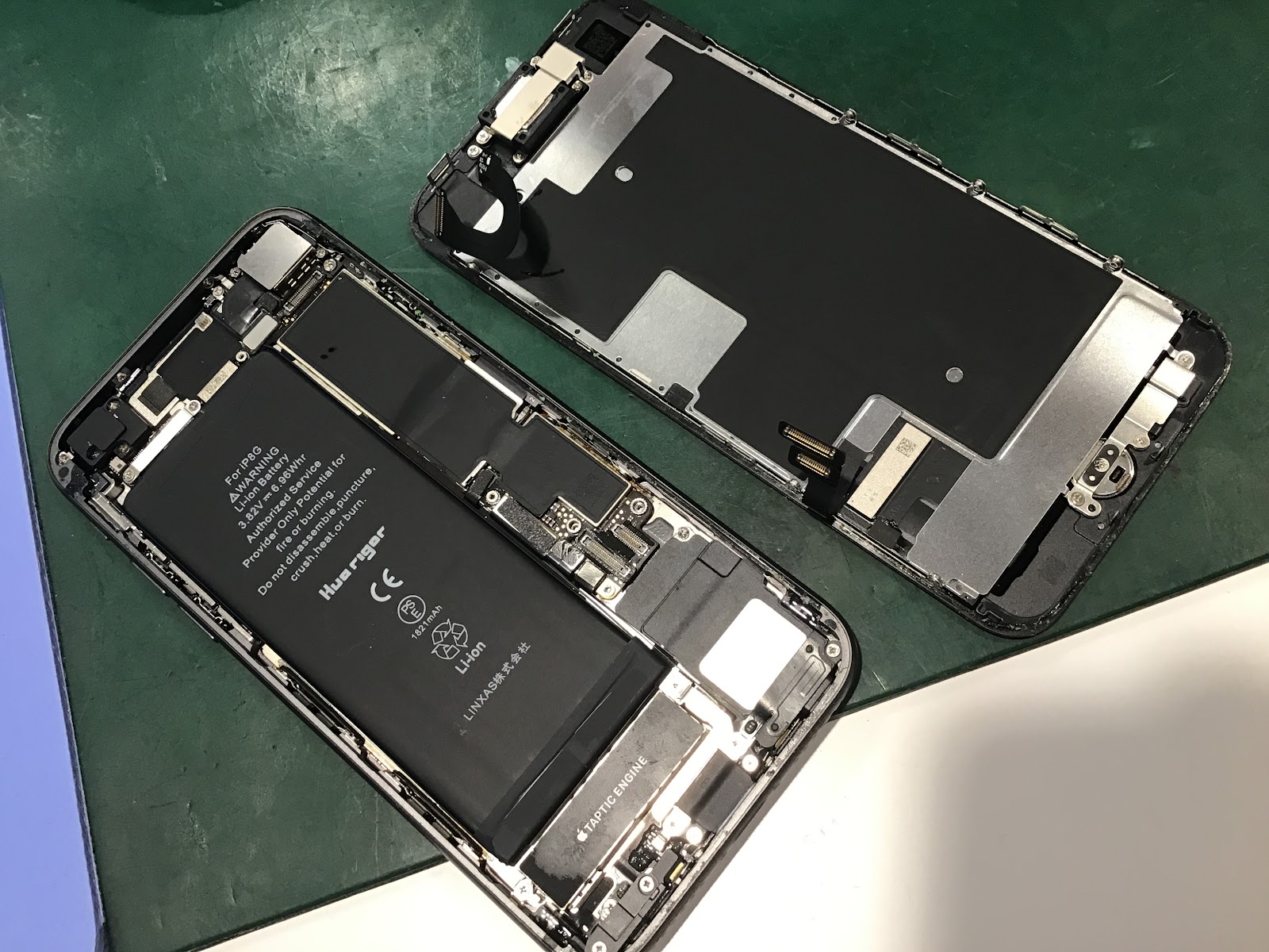 iPhone8のバッテリー交換ならデータをそのまま・最短即日修理のスマホ修理工房秋津店にご相談ください！